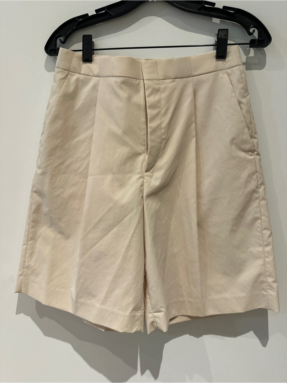 Uniqlo X Theory Classic High-Waist Cream Women’s Shorts